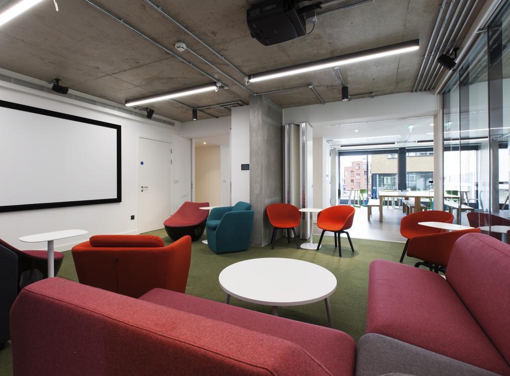 Pure Citystay Aldgate Londen Buitenkant foto